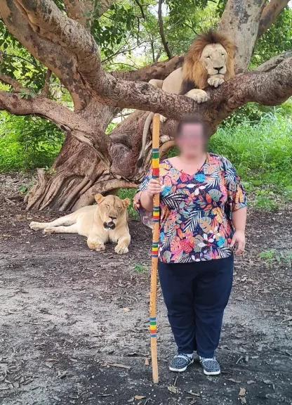 Andrea, 31