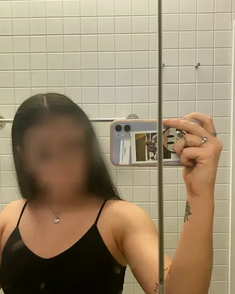 Anja, 26
