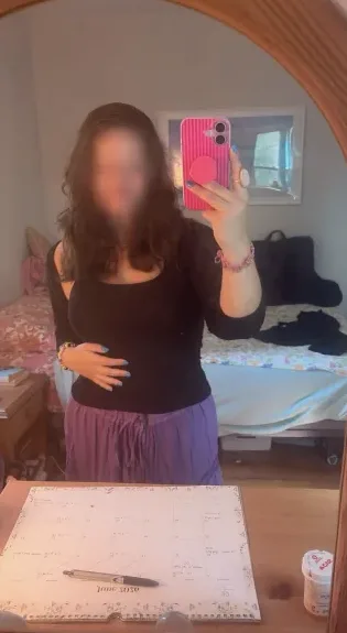Cara, 27