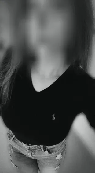Cara, 26