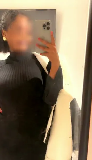 Carina, 25