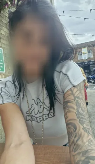 Daniela, 39