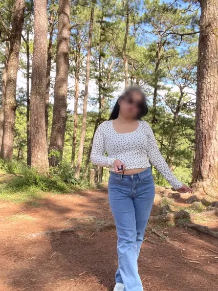 Esra, 28