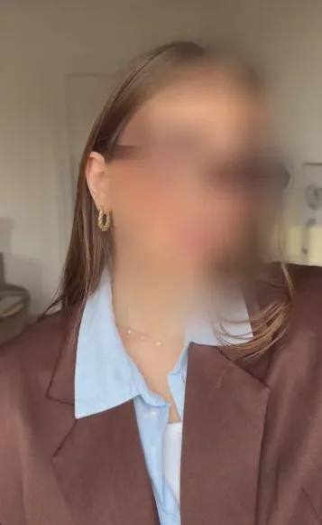 Lotta, 32