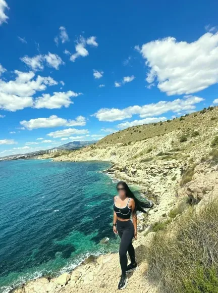 Lucia, 34