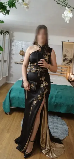 Marie, 18