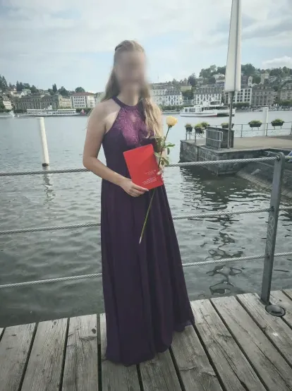Stefanie, 23