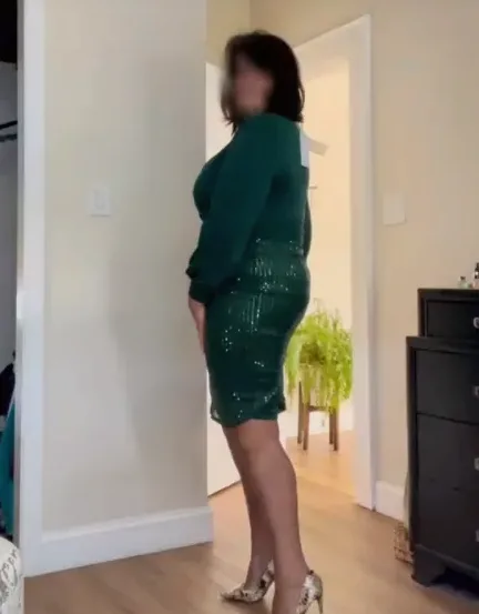 Vanessa, 37
