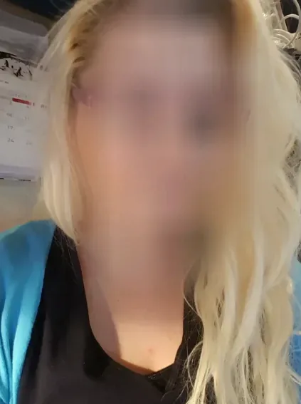 Vanessa, 40