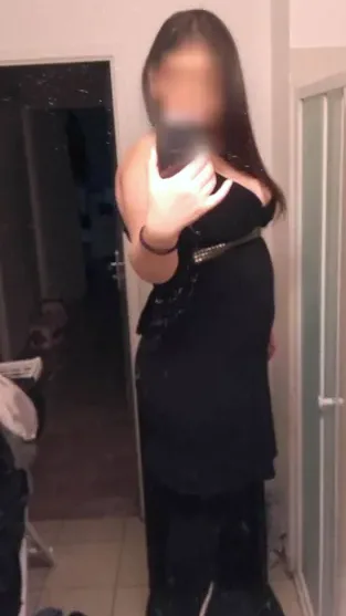 Viktoria, 39