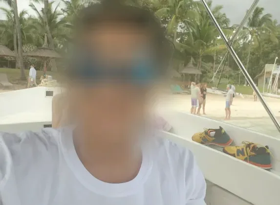 Vivien, 39